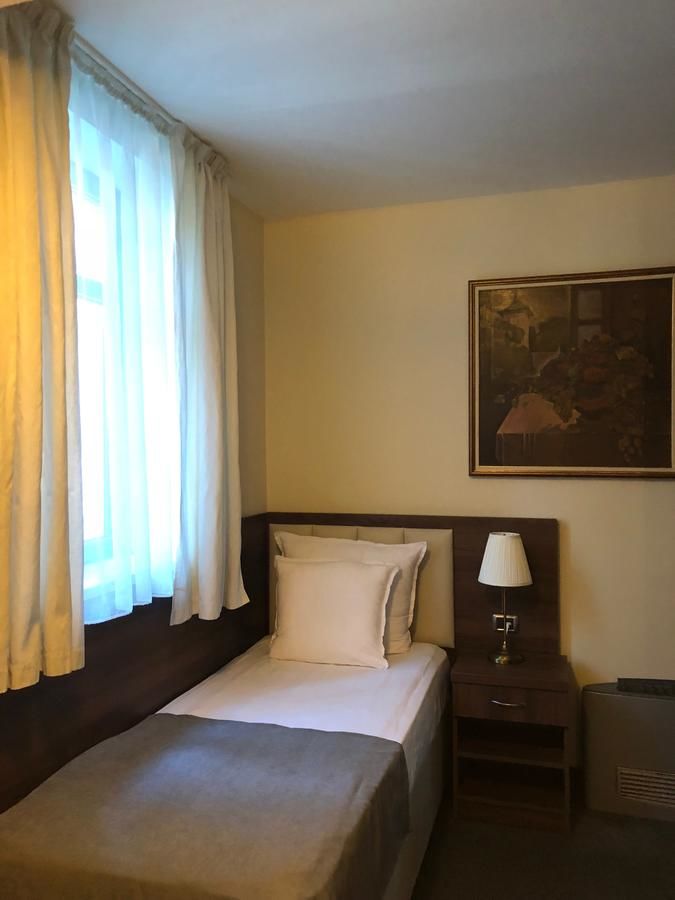 Отель Hotel Anna-Kristina Видин-11